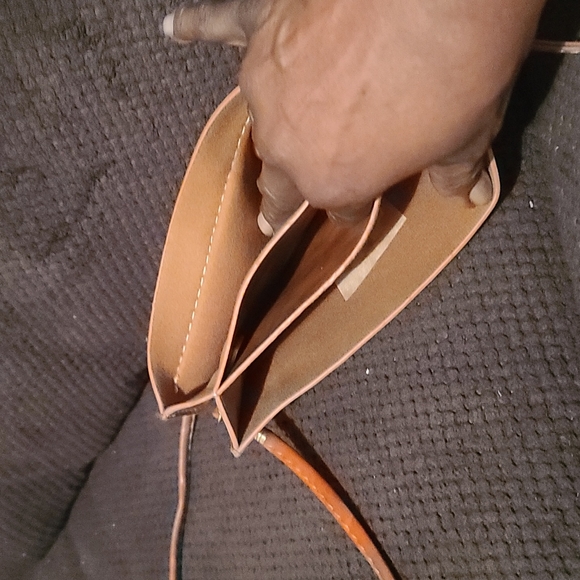 Purse - Picture 2 of 4